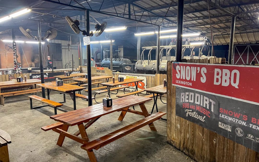 Snow’s BBQ: Delving into the Excellence of Texas-Style BBQ